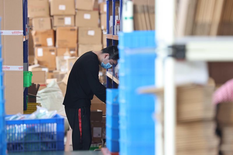  想知道未来的工厂长什么样吗？人形机器人正在宁波悄悄“上岗” 新闻 想知道未来的工厂长什么样吗？人形机器人正在宁波悄悄“上岗” 新闻 想知道未来的工厂长什么样吗？人形机器人正在宁波悄悄“上岗” 新闻
