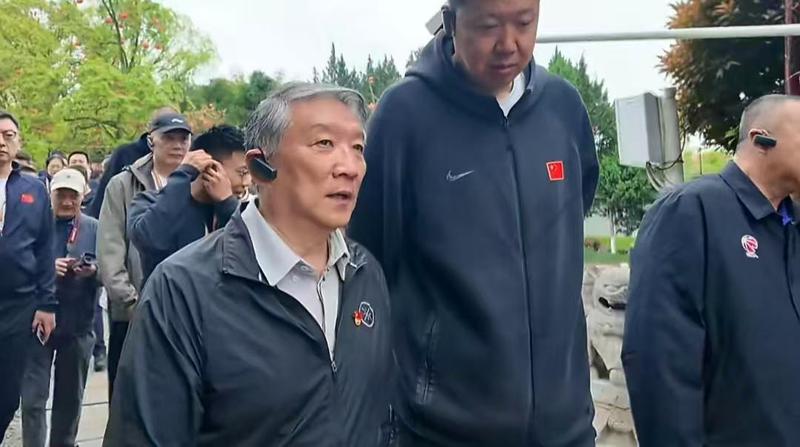  那个固执的老头，又被骂上了热搜——但你可能误解了宫鲁鸣 体育新闻