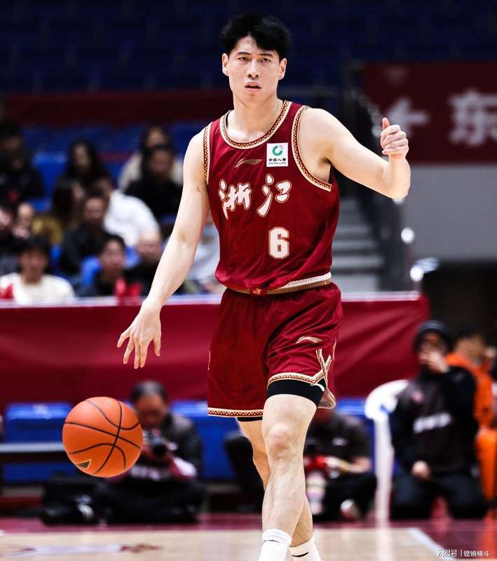  CBA季后赛卡位战深层剖析：浙江队三点优势与潜在变量全解 体育新闻 CBA季后赛卡位战深层剖析：浙江队三点优势与潜在变量全解 体育新闻