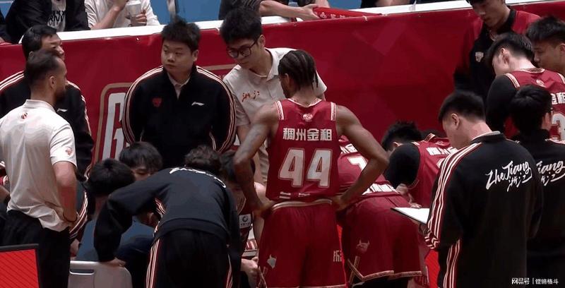  CBA季后赛卡位战深层剖析：浙江队三点优势与潜在变量全解 体育新闻 CBA季后赛卡位战深层剖析：浙江队三点优势与潜在变量全解 体育新闻