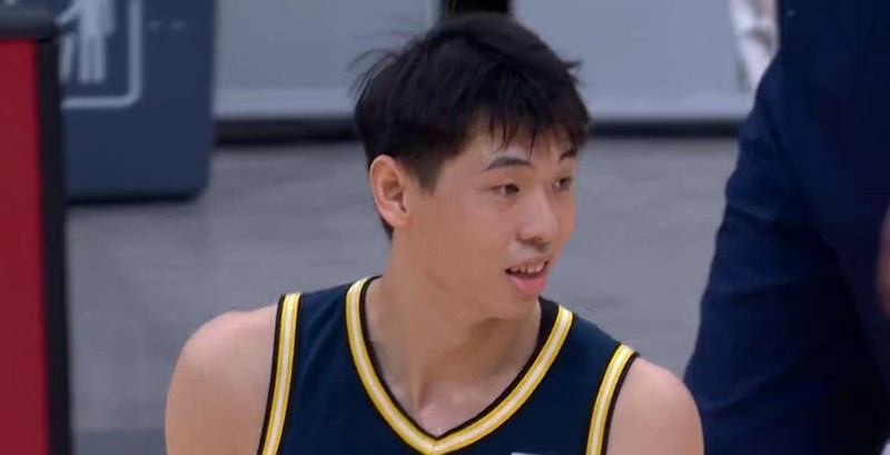  【绝境逆袭】杜锋缺阵之夜，这支队伍用行动诠释何为永不言弃！ 体育新闻 【绝境逆袭】杜锋缺阵之夜，这支队伍用行动诠释何为永不言弃！ 体育新闻
